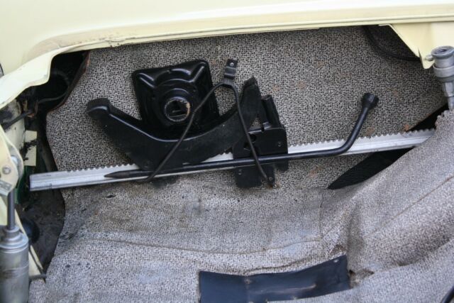 1961 Lincoln Continental Convertible - photo 6