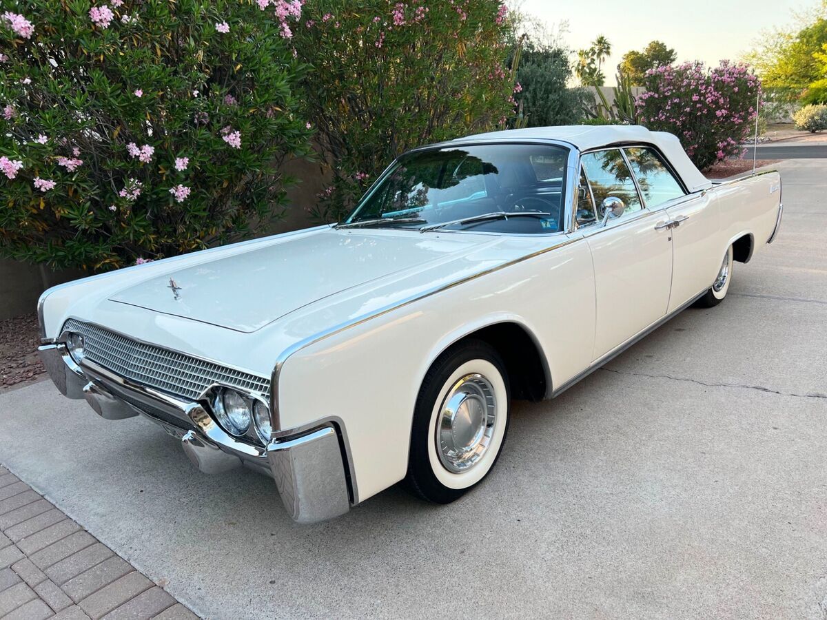 1961 Lincoln Continental Convertible - photo 7