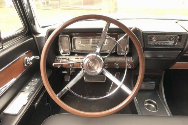 1961 Lincoln Continental Convertible - photo 10