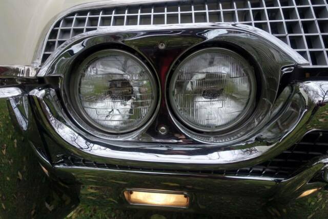 1961 Lincoln Continental Convertible - photo 8