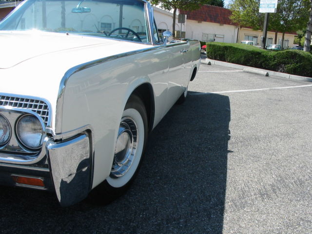 1961 Lincoln Continental Convertible - photo 4