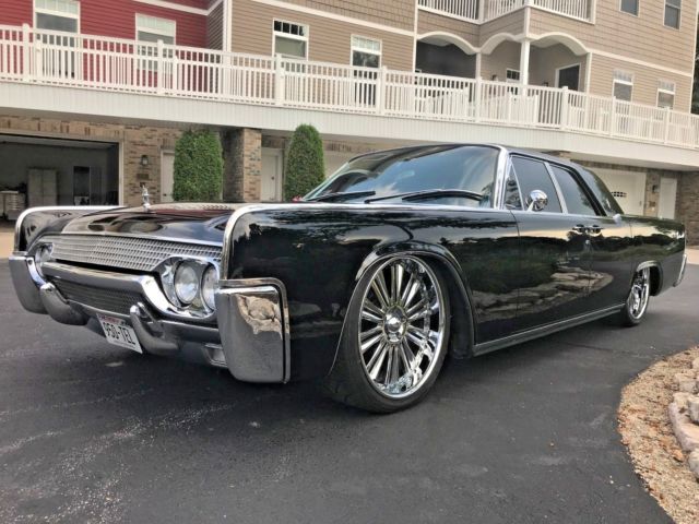 1961 Lincoln Continental - Customized & Clean - Air Ride - See Photo's & Details 1961 Lincoln Continental