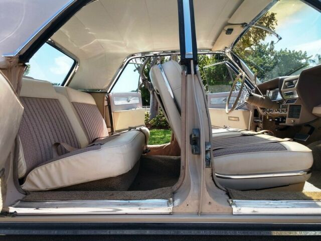1961 Lincoln Continental - photo 10