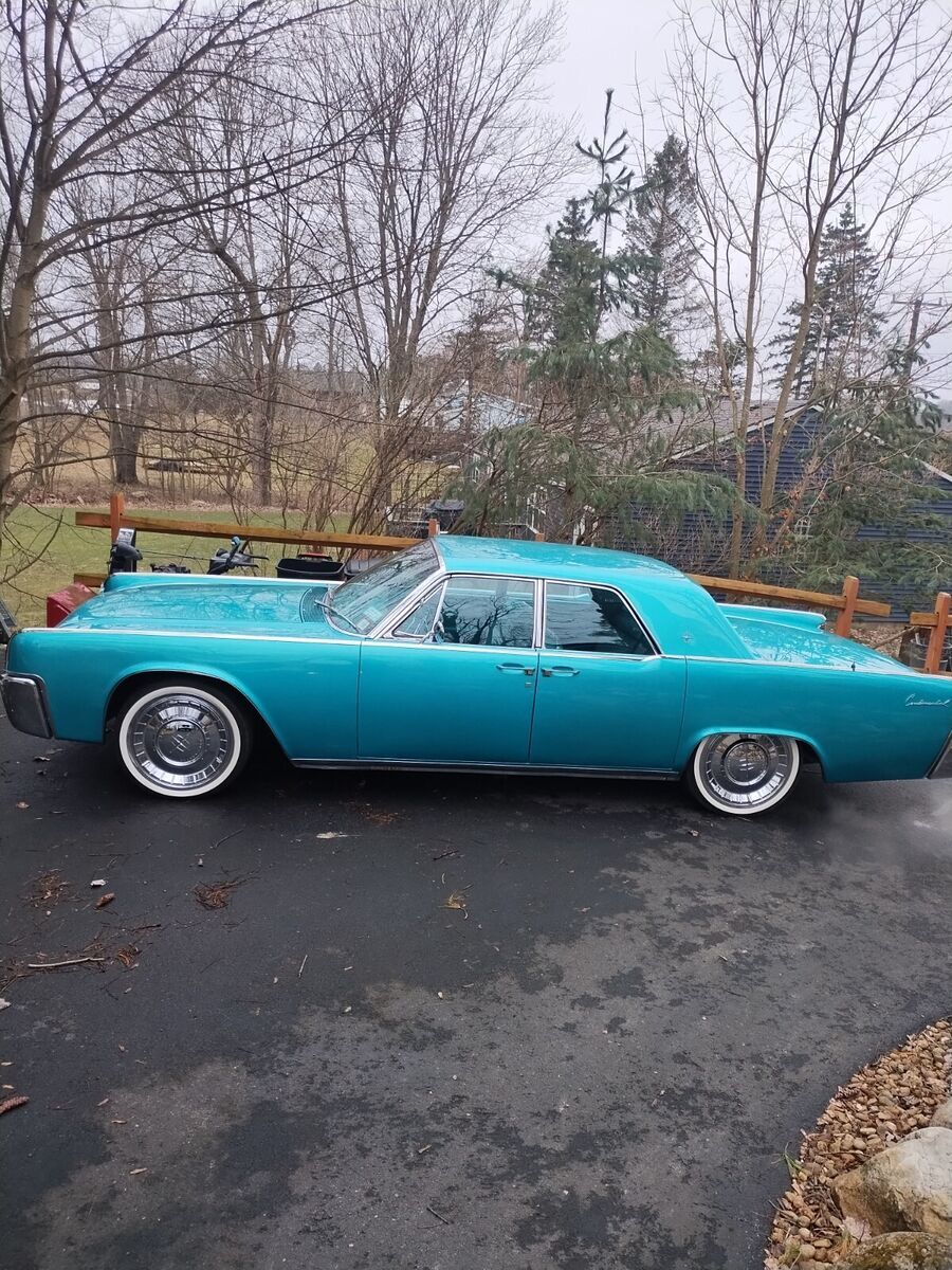 1961 Lincoln Continental - photo 2