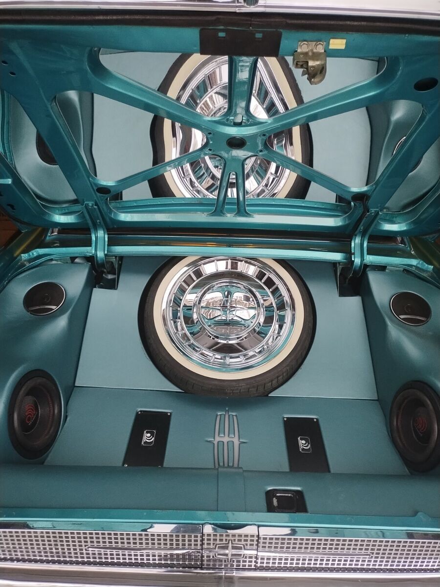 1961 Lincoln Continental - photo 6