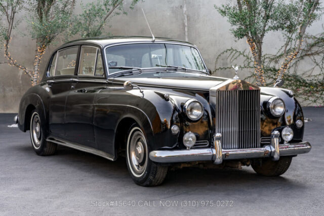 1961 Long-wheelbase Saloon Used Automatic 1961 Rolls-Royce Silver Cloud II Long-wheelbase Saloon