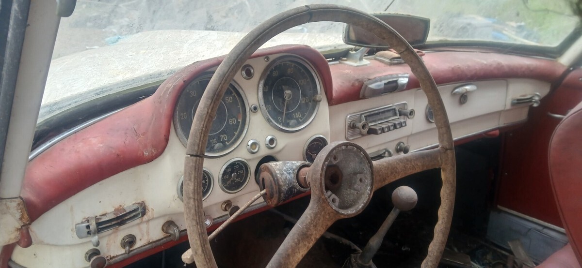 1961 Mercedes-Benz SL-Class - photo 7