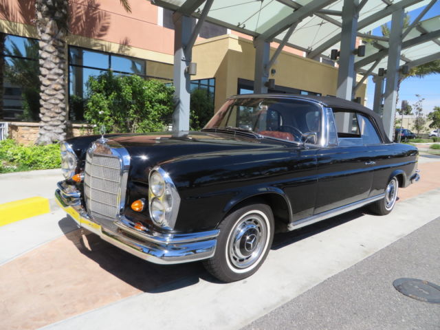 1961 Mercedes-Benz 200-Series