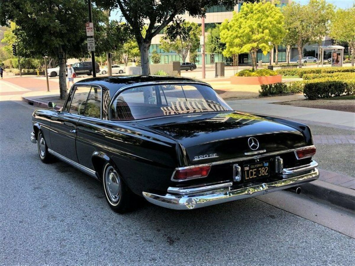 1961 Mercedes-Benz 200-Series SUNROOF COUPE - photo 9