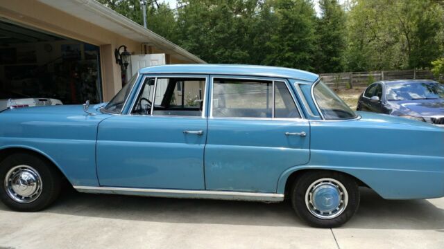 1961 Mercedes-Benz 200-Series 220b - photo 5