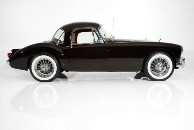 1961 MG MGA Black/Red, 1600cc 4-Spd, 1 of 561 - photo 2
