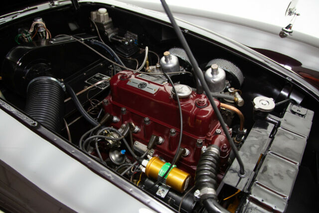 1961 MG MGA Black/Red, 1600cc 4-Spd, 1 of 561 - photo 7