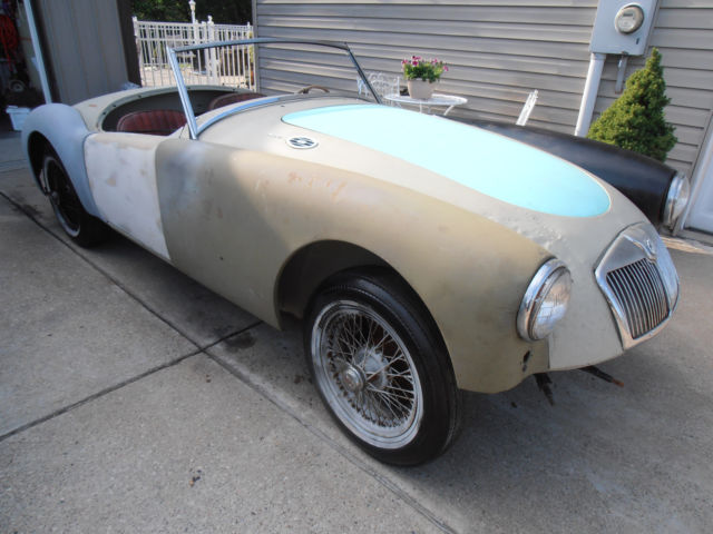 1961 MG MGA Wire Wheel Roadster 1961 MG MGA Convertible