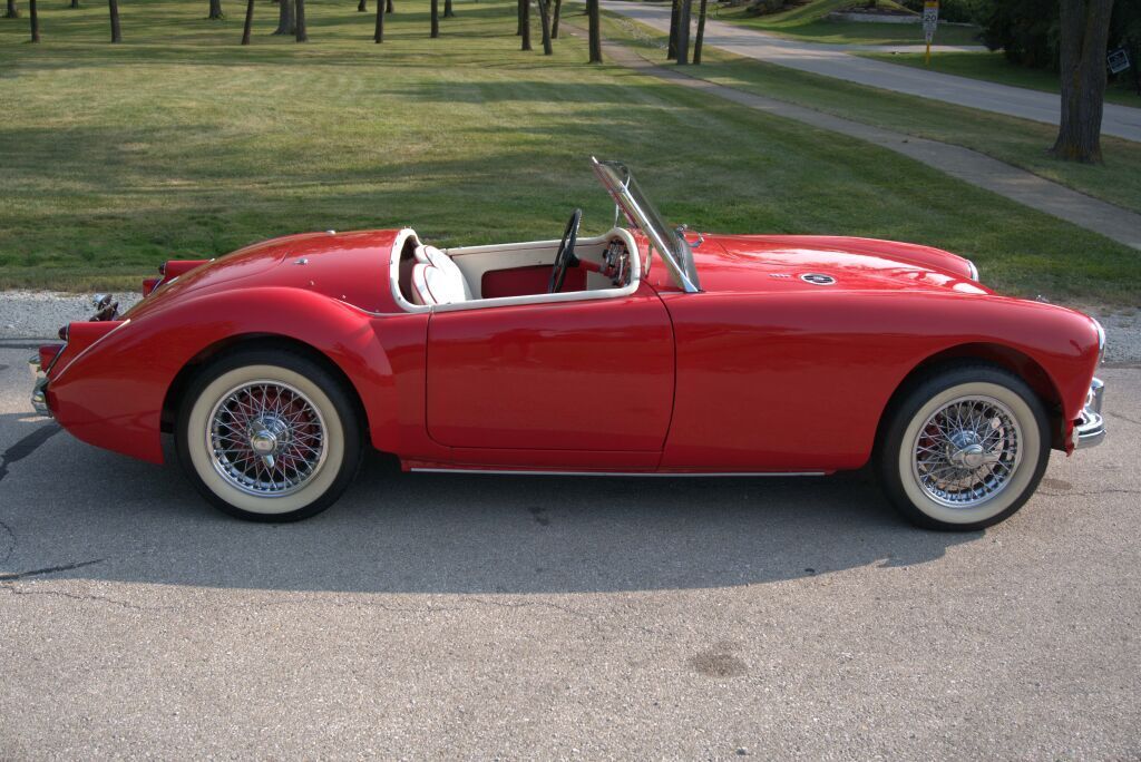 1961 MG Roadster - photo 6