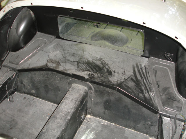 1961 MG MGA leather black/white piping - photo 7