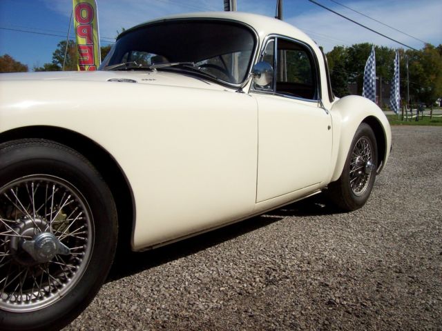 1961 MG MGA 2 DOOR - photo 5