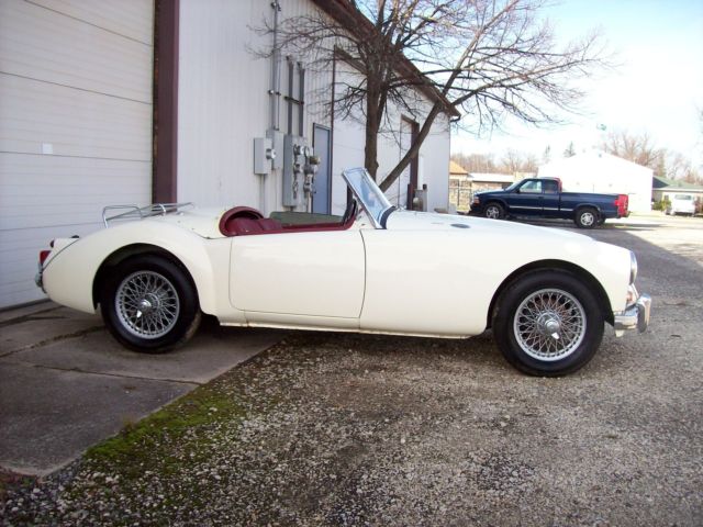 1961 MG MGA 2 DOOR - photo 3