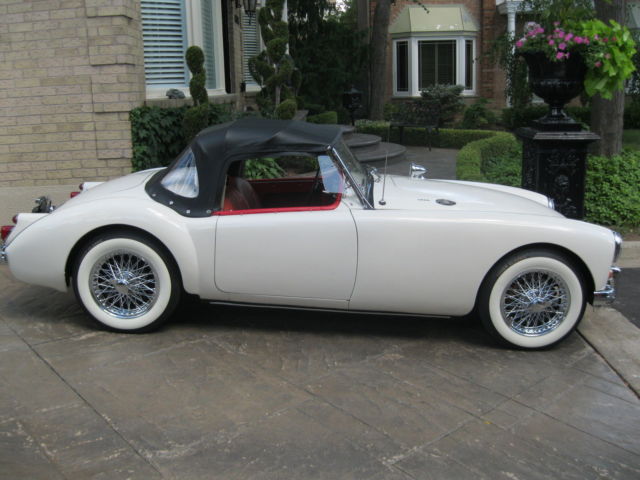 1961 MG MGA - photo 2