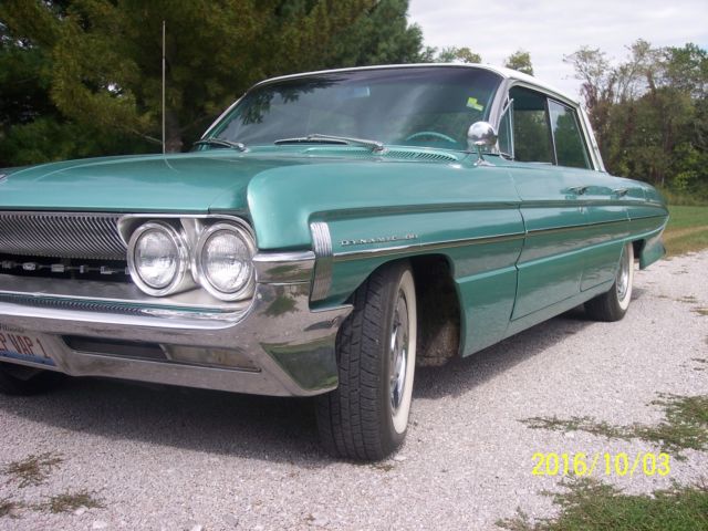 1961 Oldsmobile Eighty-Eight 4 door hardtop - photo 7