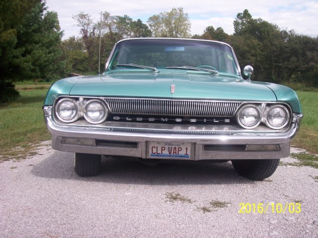 1961 Oldsmobile Eighty-Eight 4 door hardtop - photo 8