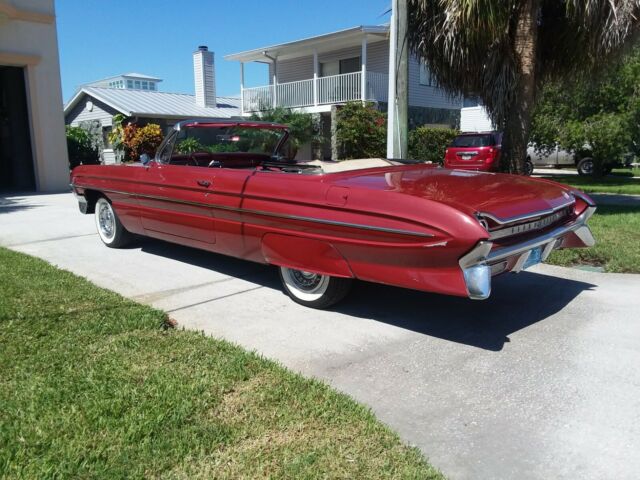 1961 Oldsmobile Eighty-Eight DYNAMIC 88 CONVERTIBLE - photo 3
