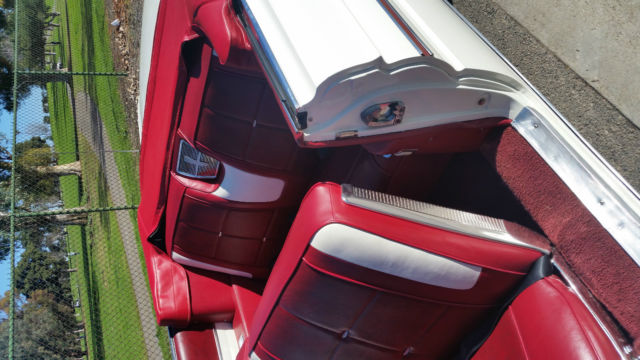 1961 Oldsmobile Ninety-Eight Convertible - photo 5