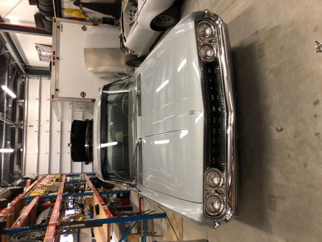 1961 Oldsmobile Dynamic 88 1961 Oldsmobile Eighty-Eight Runs Drives Body Inter VGood 394V8 3 spd auto