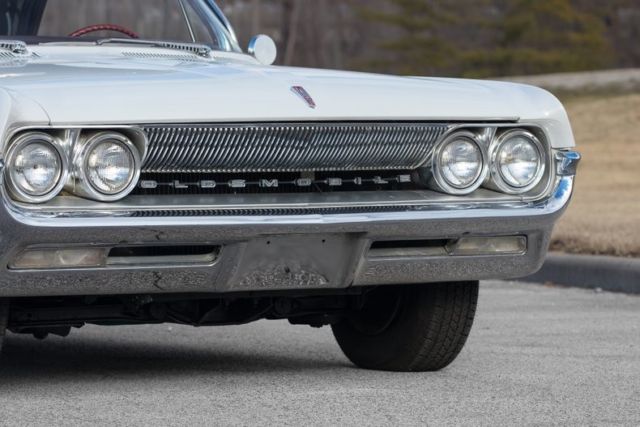 1961 Oldsmobile Eighty-Eight Convertible - photo 12