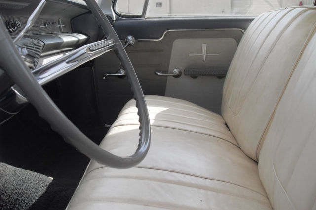 1961 Oldsmobile Eighty-Eight Holiday Coupe, Celebrity Sedan - photo 10