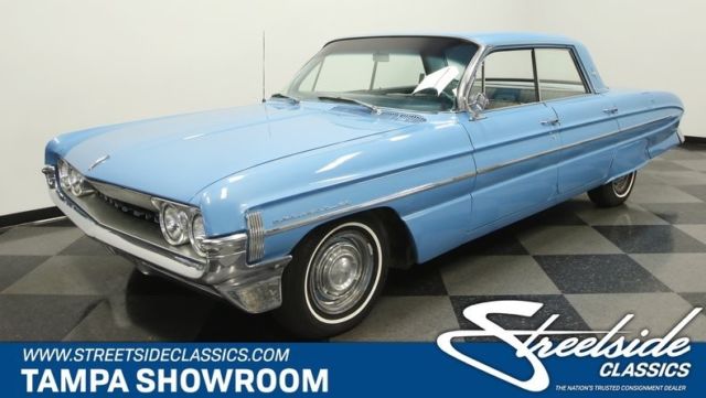 1961 Oldsmobile Eighty-Eight Holiday Sedan