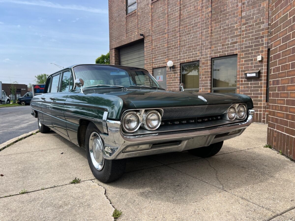 1961 Oldsmobile Dynamic 88 Limousine - photo 10