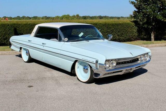 1961 Oldsmobile Eighty-Eight -- - photo 8