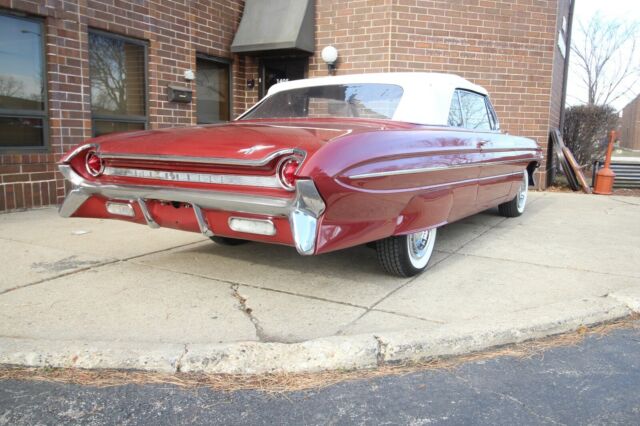 1961 Oldsmobile Eighty-Eight Convertible - photo 5
