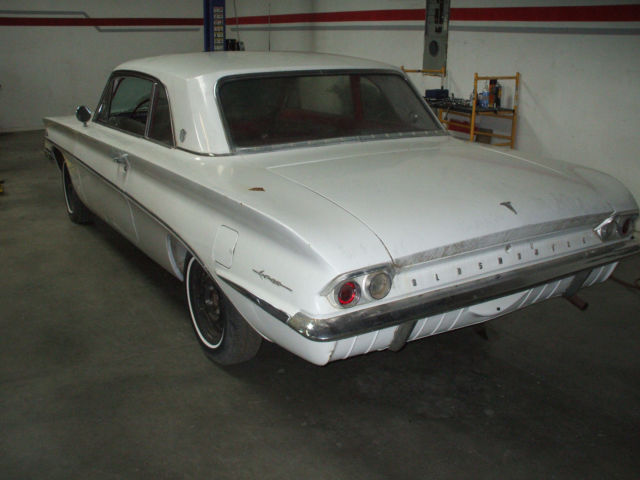 1961 Oldsmobile Cutlass - photo 3