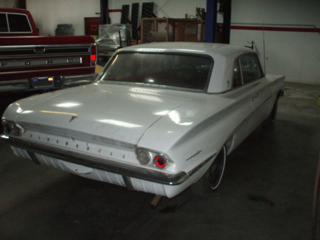 1961 Oldsmobile Cutlass - photo 4