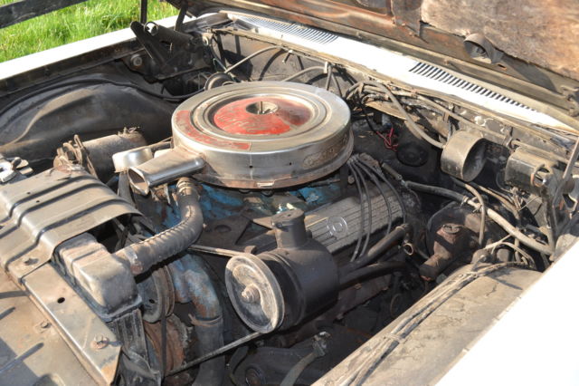 1961 Oldsmobile Starfire 2 door - photo 3