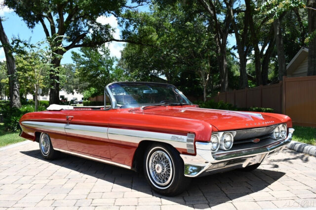 1961 Oldsmobile Starfire Convertible 394ci Automatic - photo 2