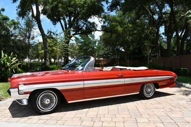 1961 Oldsmobile Starfire Convertible 394ci Automatic - photo 3