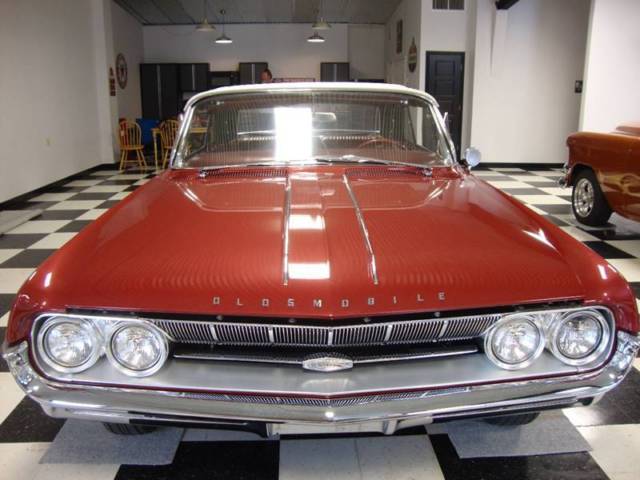 1961 Oldsmobile Starfire -- - photo 4