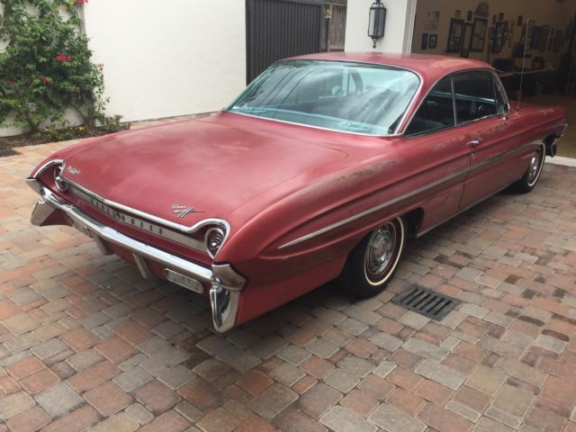 1961 Oldsmobile Eighty-Eight Holiday Super 88