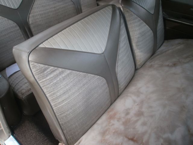 1961 Oldsmobile Eighty-Eight super 88 holiday coupe - photo 13