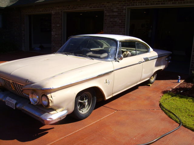 1961 Plymouth Fury - photo 4
