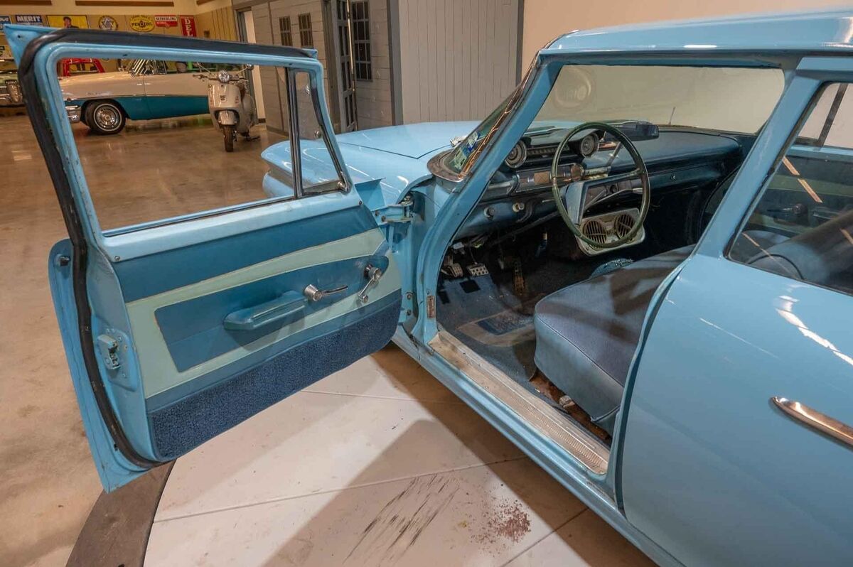 1961 Plymouth Fury - photo 12