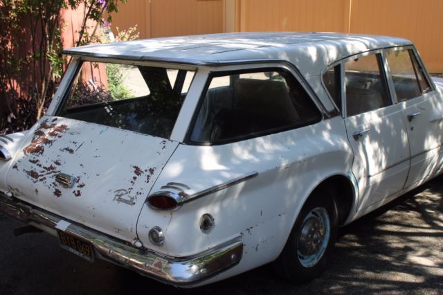 1961 Plymouth Valiant - photo 2