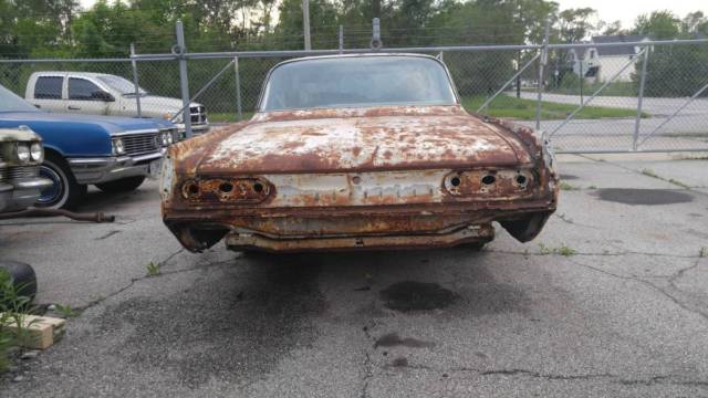 1961 Pontiac Bonneville - photo 2