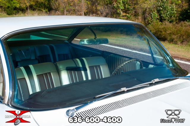 1961 Pontiac Bonneville Bubbletop Sports Coupe - photo 10