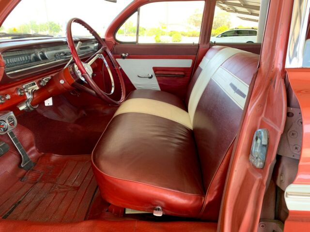 1961 Pontiac Catalina Safari Station Wagon - photo 6