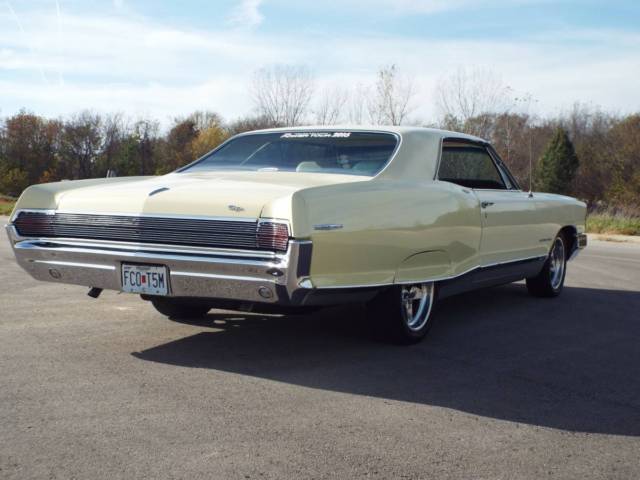 1965 Pontiac Grand Prix - photo 2