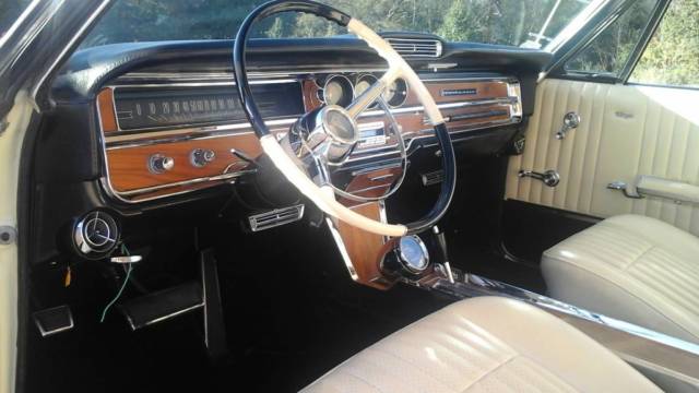 1965 Pontiac Grand Prix - photo 3
