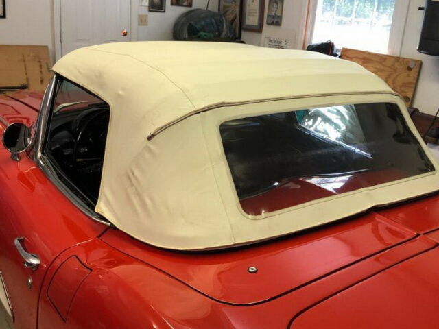 1961 Chevrolet Corvette Convertible - photo 12